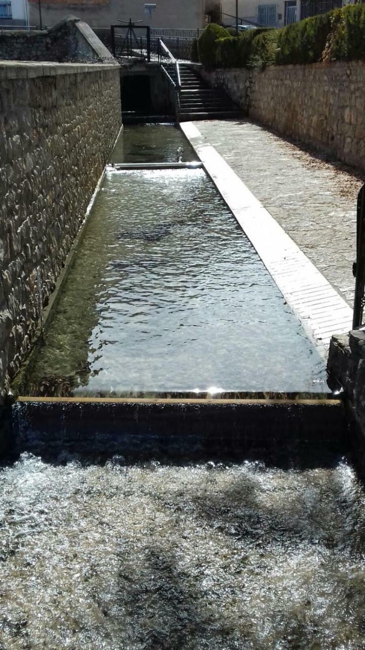 Albergue El Río Cella Exterior foto